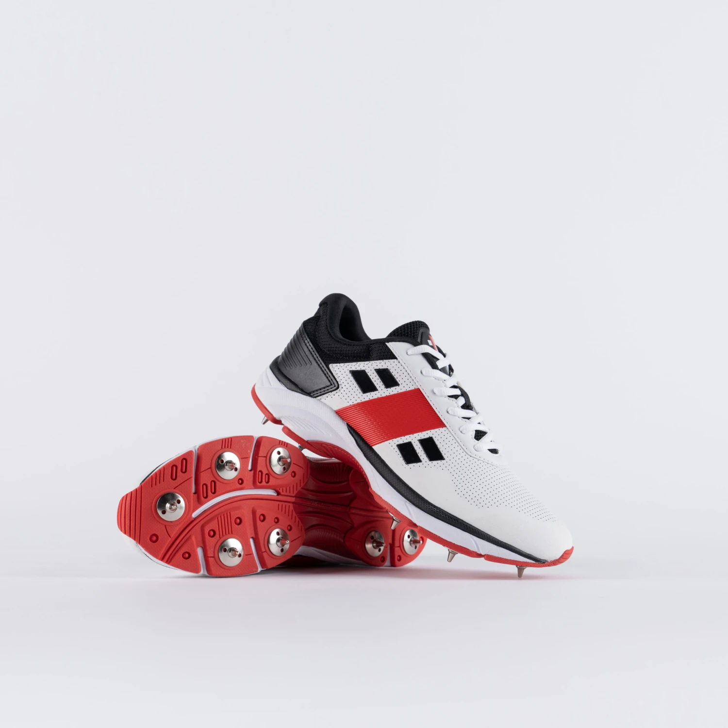 Velocity 4.0 Spike Cricket Shoe 3 Velocity 4.0 Spike Cricket Shoe