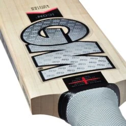 GM Icon 808 Cricket Bat -Sports Ball Store Gunn and Moore Icon Cricket Bat sticker 2022 1