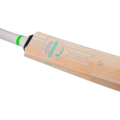 Kudos 5 Star Junior Cricket Bat -Sports Ball Store Kudos Face 2